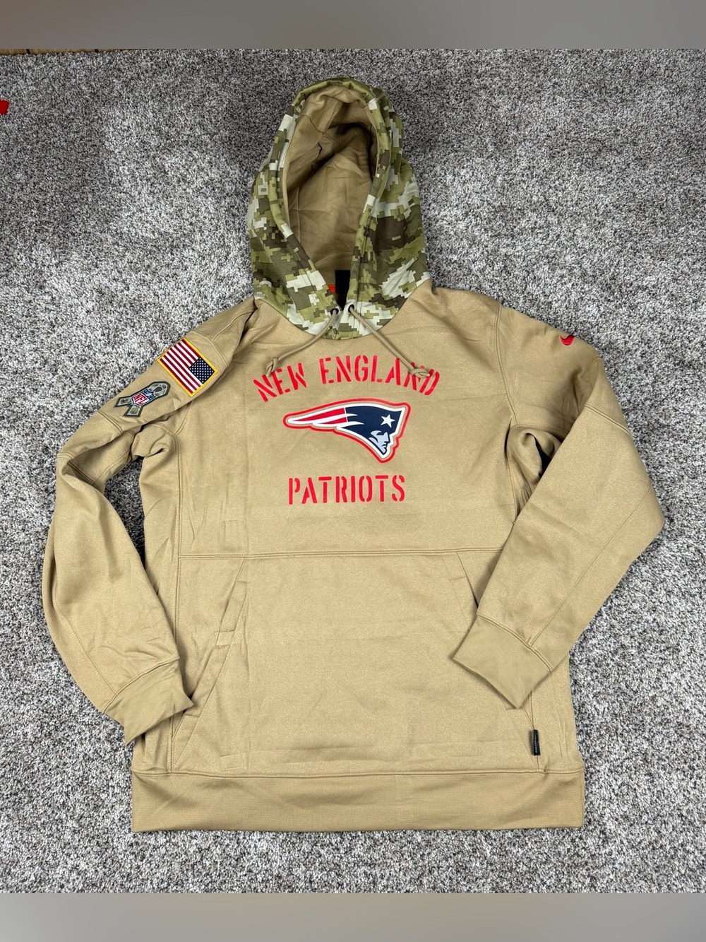 Sz Large Men’s Nike Dri-Fit New England Patriots Salute To Service Hoodie Camo